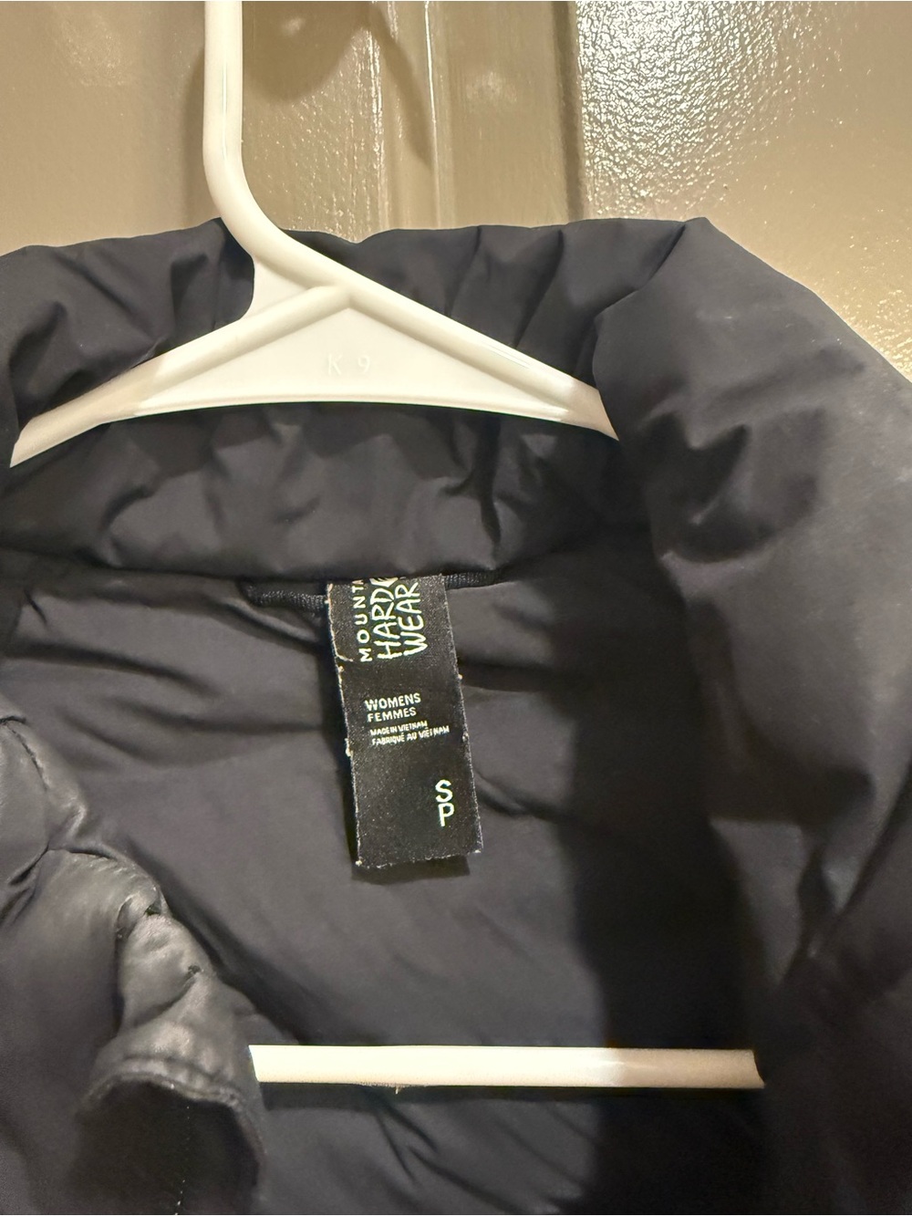 Mountain Hardwear Black Quilted Insulated Jacket - Picture 4 of 4